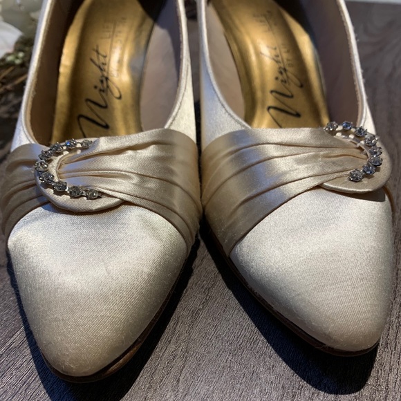 Night Life by Life Stride 8 - Picture 1 of 9